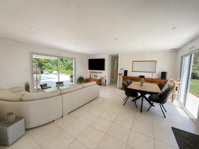 Vente Maison 6 pièces 130 m2 Champniers