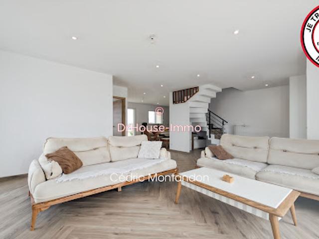 Vente Maison 6 pièces 140 m2 Graye sur Mer