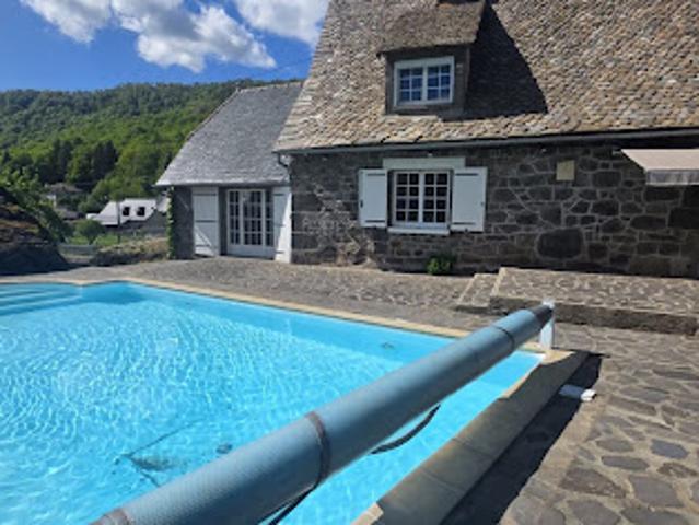 Vente Maison 6 pièces 140 m2 Laroquevieille