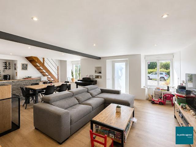Vente Maison 6 pièces 140 m2 Le Mesnil au Val