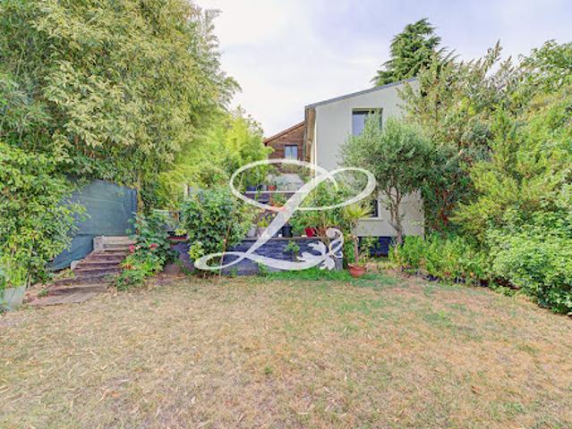 Vente Maison 6 pièces 140 m2 Le Mesnil le Roi