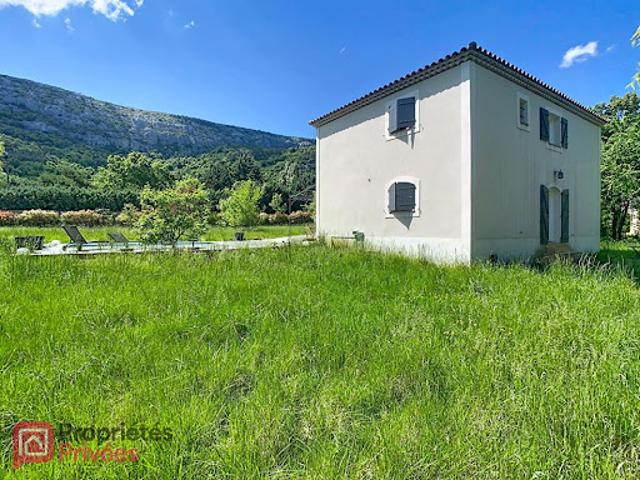 Vente Maison 6 pièces 140 m2 Plan d'Aups Sainte Baume