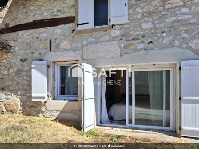 Vente Maison 6 pièces 140 m2 Saint Etienne de Crossey