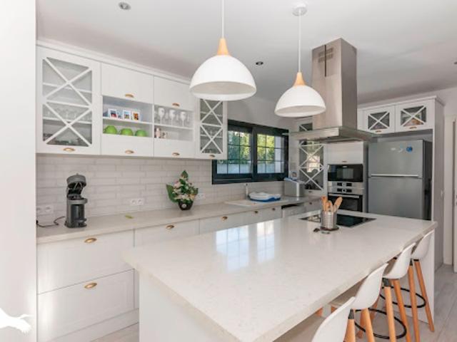 Vente Maison 6 pièces 140 m2 Serignan