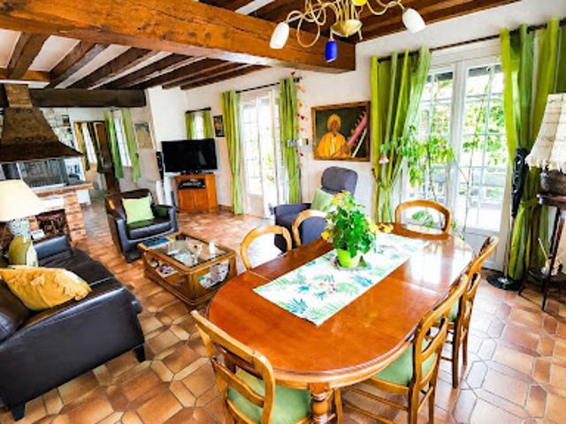 Vente Maison 6 pièces 140 m2 Varennes Jarcy