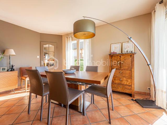 Vente Maison 6 pièces 140 m2 Veyrier du Lac