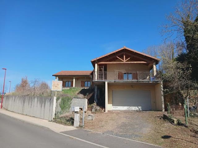 Vente Maison 6 pièces 149 m2 Vic le Comte