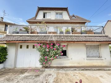 Vente Maison 6 pièces 140.77 m2 Ozoir la ferriere