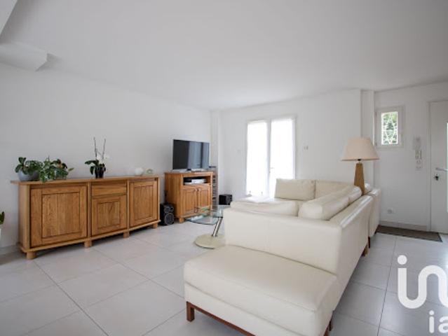 Vente Maison 6 pièces 141 m2 Jouy en Josas