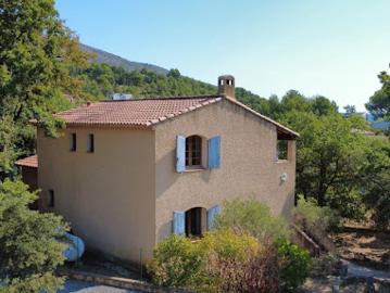 Vente Maison 6 pièces 141 m2 Puyloubier