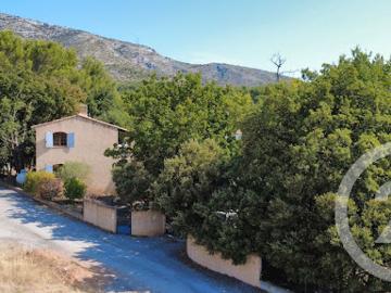 Vente Maison 6 pièces 141 m2 Puyloubier