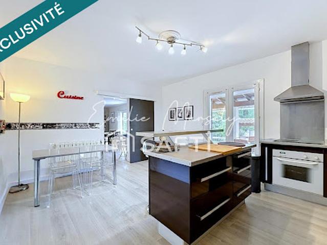 Vente Maison 6 pièces 142 m2 Nimes