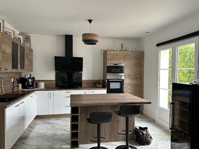 Vente Maison 6 pièces 142 m2 Auneuil