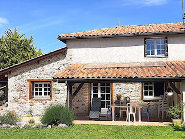 Vente Maison 6 pièces 142 m2 Casteljaloux
