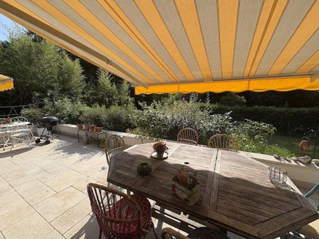 Vente Maison 6 pièces 142 m2 Chateaufort