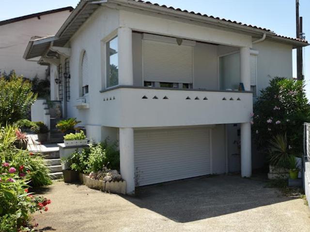 Vente Maison 6 pièces 142 m2 Hagetmau