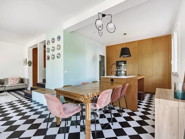 Vente Maison 6 pièces 142.36 m2 Saint maur des fosses