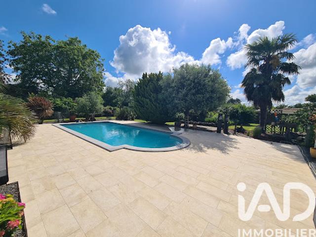 Vente Maison 6 pièces 143 m2 Geay