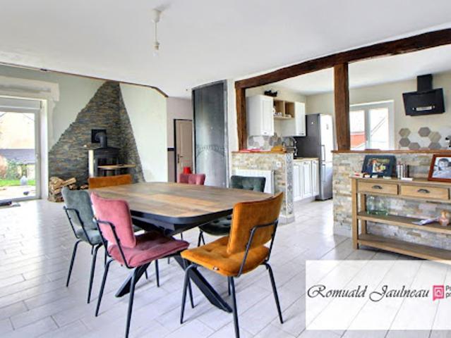Vente Maison 6 pièces 143 m2 Saint Maur sur le Loir