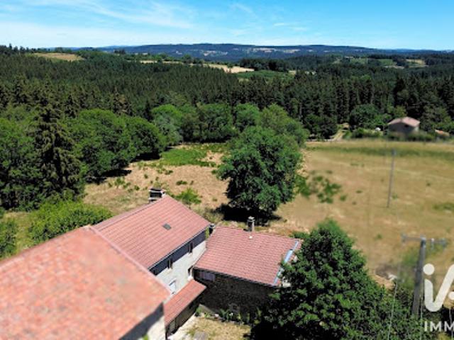 Vente Maison 6 pièces 143 m2 Saint Germain l'Herm