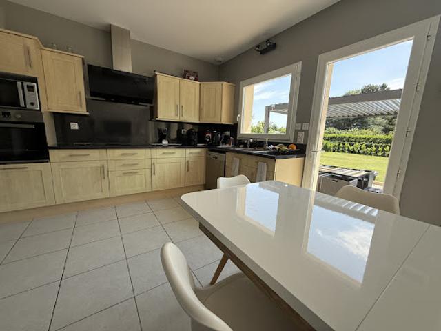 Vente Maison 6 pièces 143 m2 Sains en Amiénois