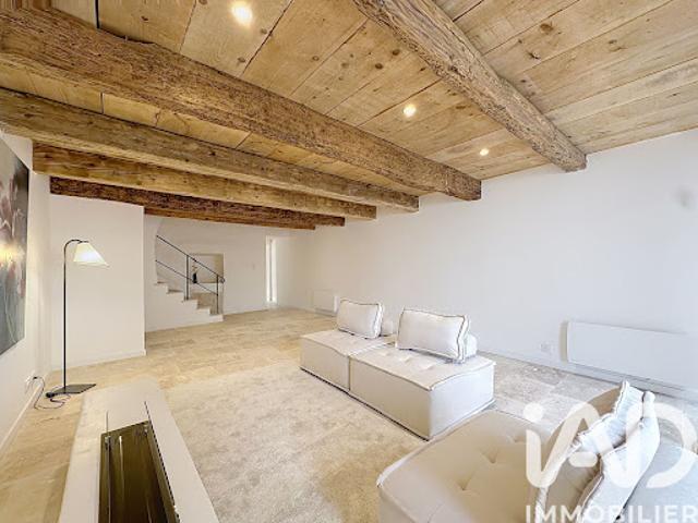 Vente Maison 6 pièces 143 m2 Villeneuve les avignon