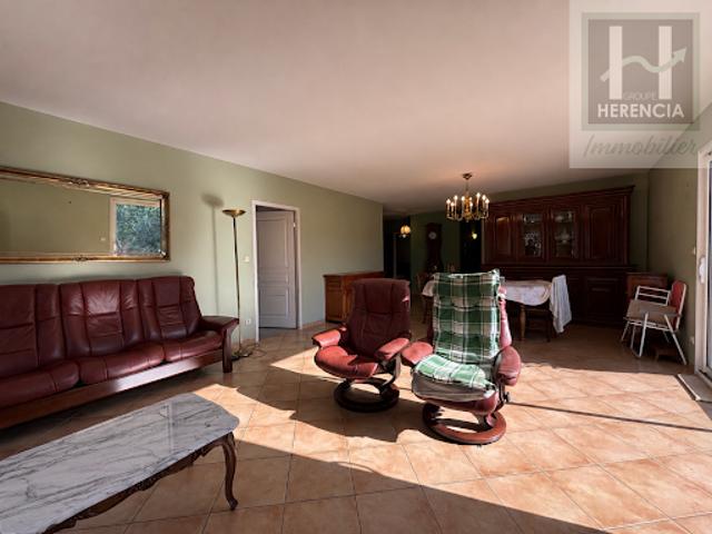 Vente Maison 6 pièces 154 m2 Angouleme