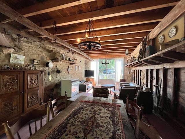 Vente Maison 6 pièces 154 m2 Saint Dizier les Domaines