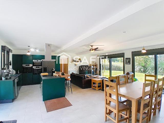 Vente Maison 6 pièces 155 m2 Montcléra