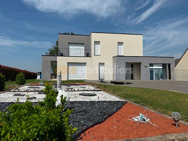 Vente Maison 6 pièces 155 m2 Avesnes le Comte