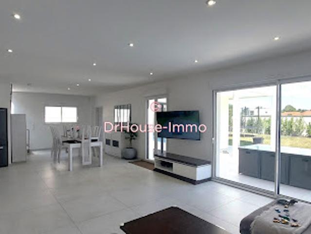 Vente Maison 6 pièces 159.6 m2 Bréviandes