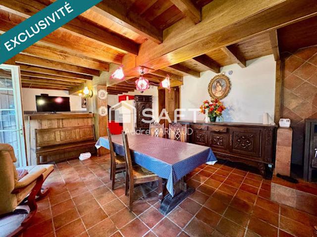 Vente Maison 6 pièces 155 m2 Charensat