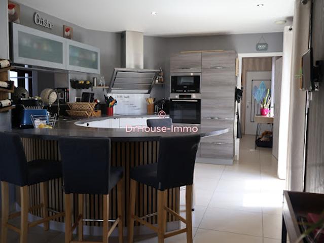 Vente Maison 6 pièces 155 m2 Pierreville
