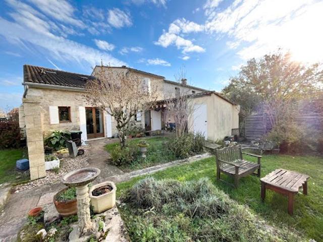 Vente Maison 6 pièces 155 m2 Saint Méard de Gurçon