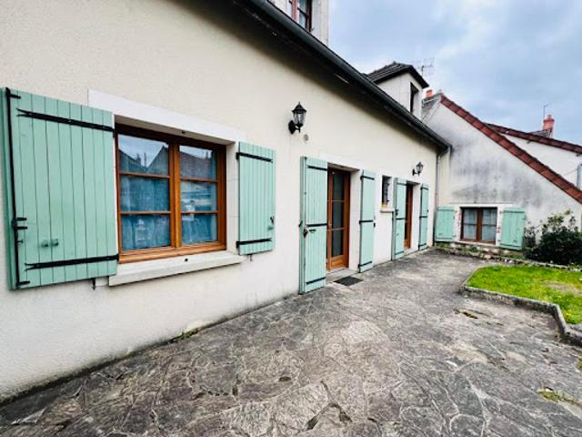 Vente Maison 6 pièces 155 m2 Saint Amand Montrond
