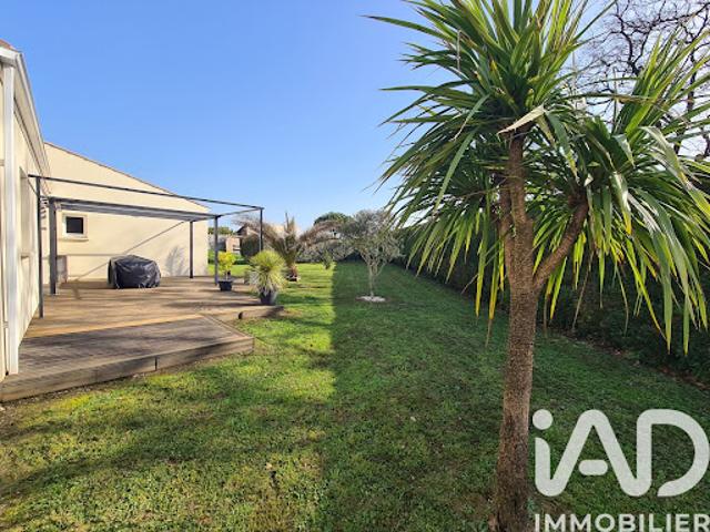 Vente Maison 6 pièces 155 m2 Saint Porchaire