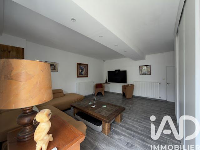 Vente Maison 6 pièces 155 m2 Saint Sérotin