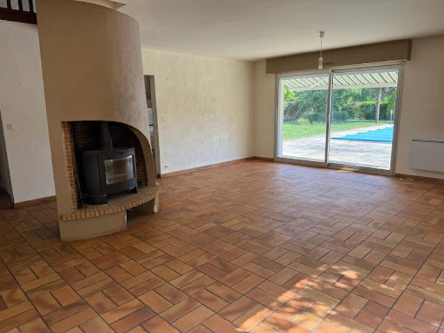 Vente Maison 6 pièces 155 m2 Soulaire et Bourg