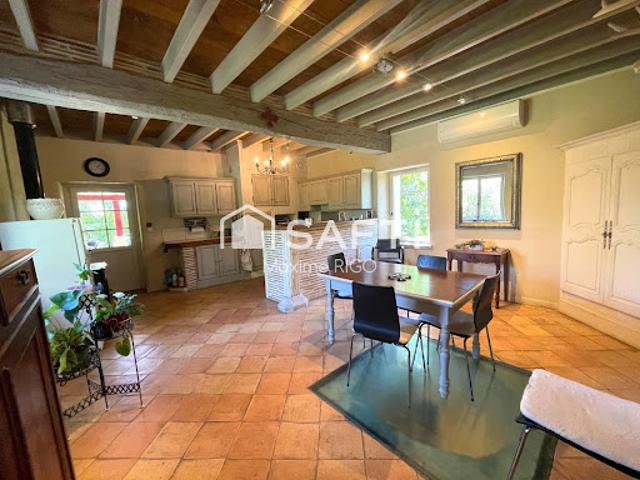 Vente Maison 6 pièces 155 m2 Virazeil