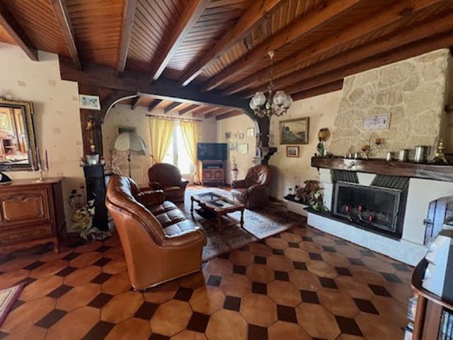 Vente Maison 6 pièces 156 m2 Aiguillon