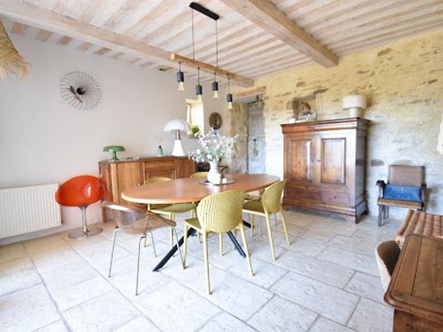 Vente Maison 6 pièces 156 m2 Barjac