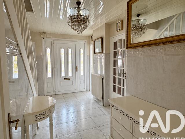 Vente Maison 6 pièces 156 m2 Douchy les Mines