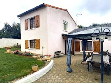 Vente Maison 6 pièces 156 m2 Iteuil