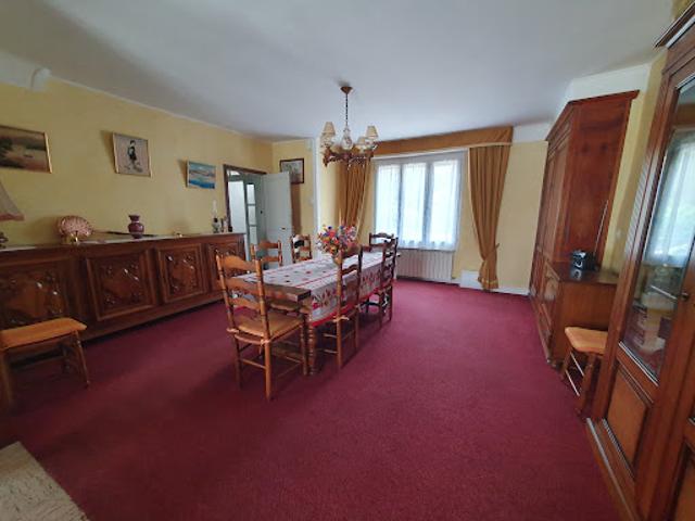 Vente Maison 6 pièces 156 m2 Laguiole
