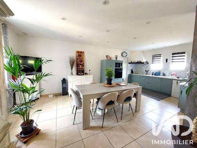 Vente Maison 6 pièces 157 m2 Beaupouyet