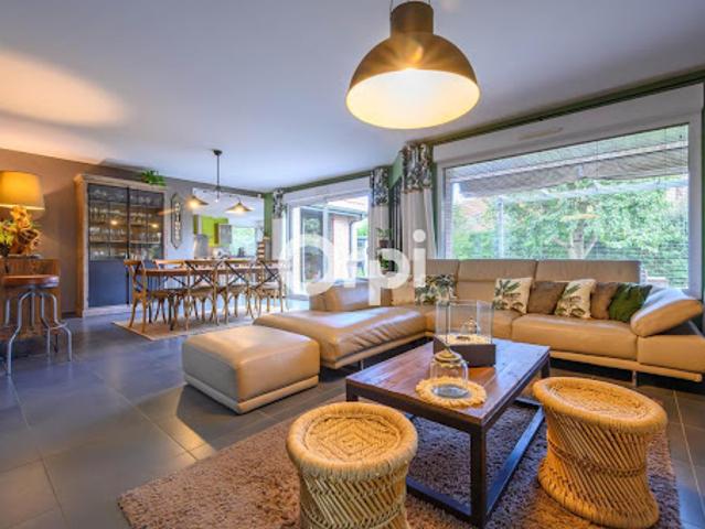 Vente Maison 6 pièces 157 m2 Le Maisnil