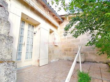Vente Maison 6 pièces 157 m2 Les Artigues de Lussac