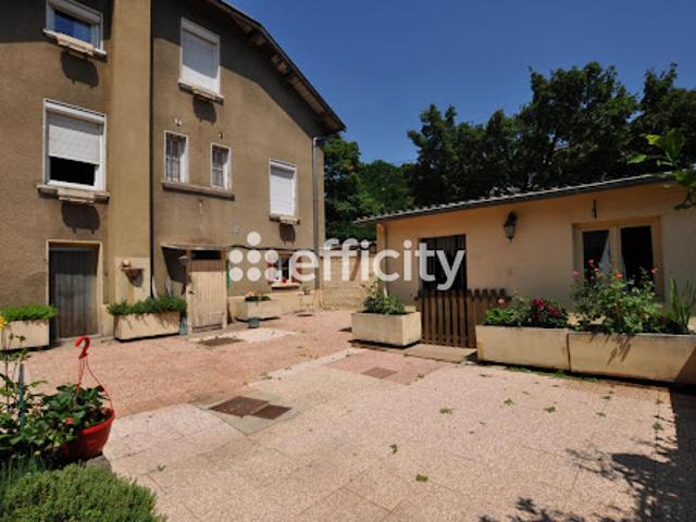 Vente Maison 6 pièces 157 m2 Venissieux
