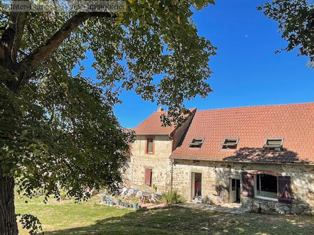 Vente Maison 6 pièces 158 m2 Marcillat en Combraille