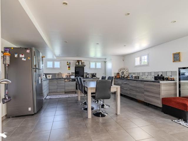 Vente Maison 6 pièces 158 m2 Castillon la Bataille